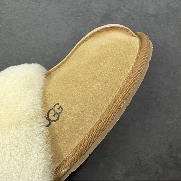 UGG Women's Tan and Cream Slippers - Picture 4 of 6